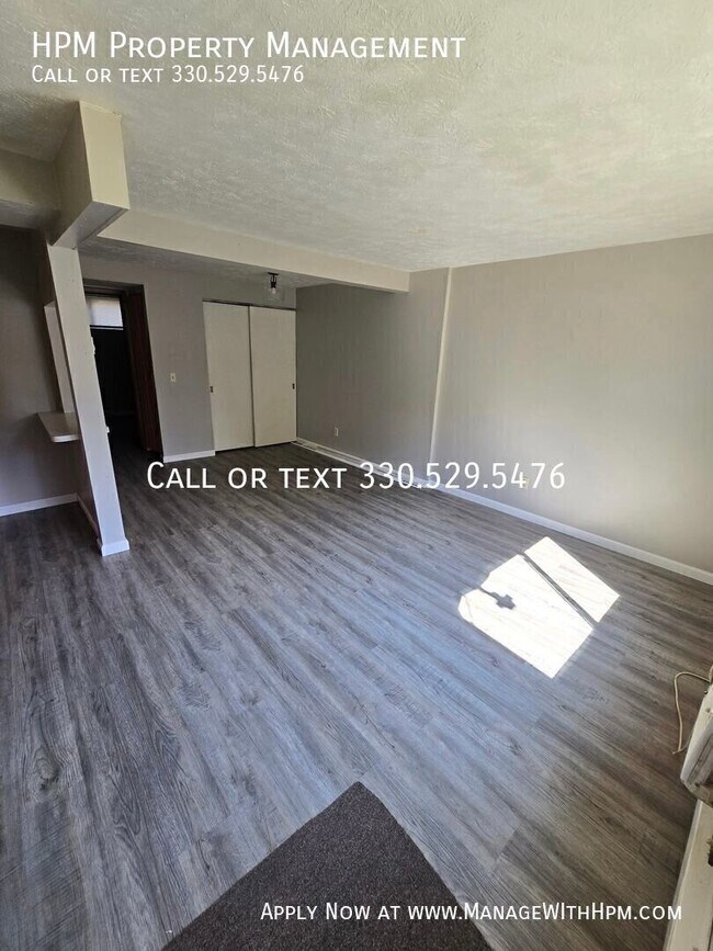 1909 Ferndale Rd NW Unit 12