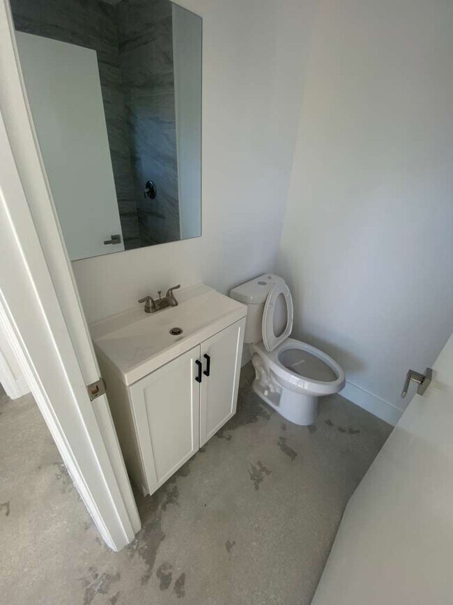 Photo - 6233 NW 20th Ave