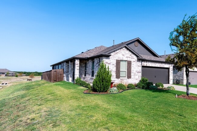 Photo - 2701 Webb Ave