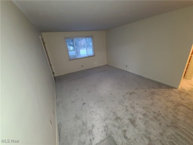 Photo - 476 Graham Rd Unit 4