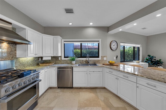 Photo - 616 Riviera Isle Dr