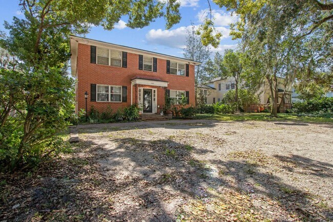 Photo - 3582 Hedrick St