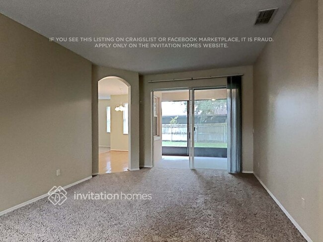 Photo - 2430 Leaning Pine St