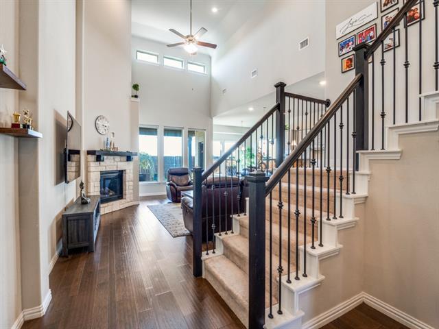 Photo - 2112 Creekbluff Ct