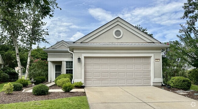 Building Photo - Gorgeous Updated Three Bedroom Home in Sun...