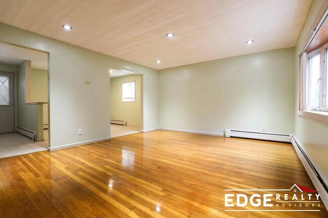 30A College Farm Rd