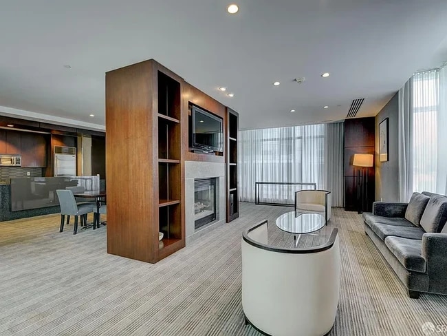 Photo - 333 1st St Unidad N706