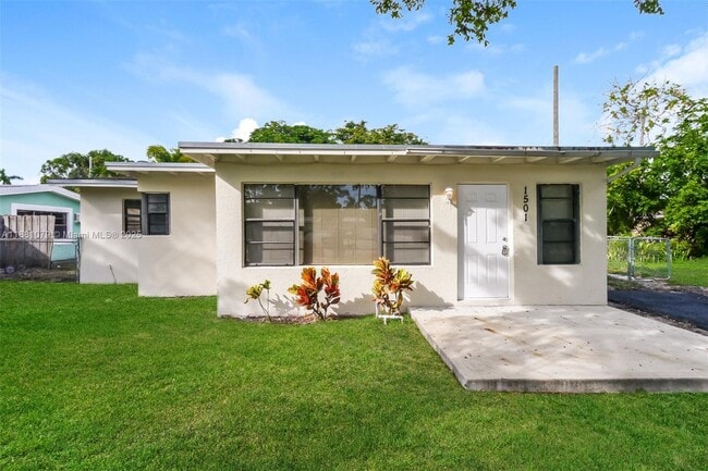Building Photo - 1501 NW 16th Ln Rental