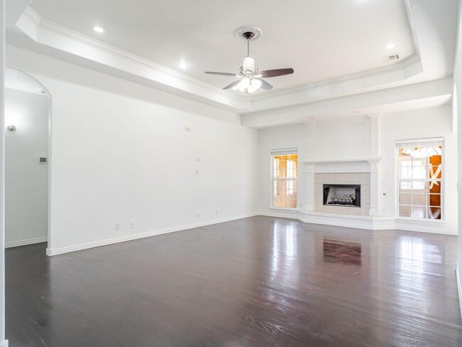 Photo - 2806 SE 3rd St