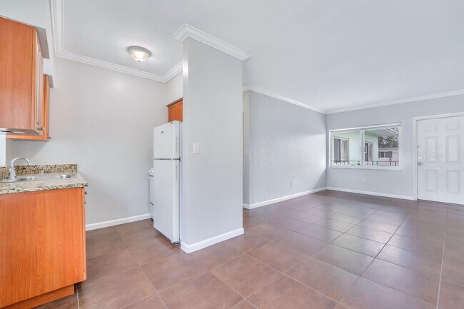 Photo - 521 NE 82nd Terrace Unit 8