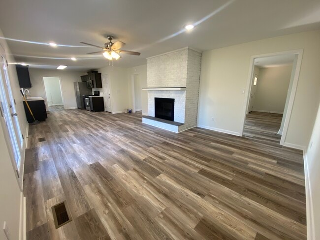 Living/dining room - 3704 Aggie Rd