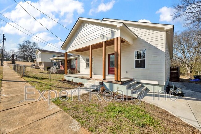 Building Photo - 1720 34th Pl N