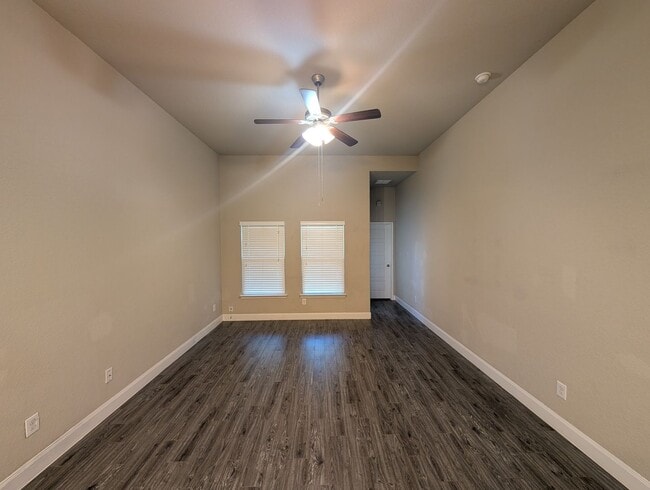 Photo - Less than 1 Mile to Gruene / Fridge Included/ Gas Cooking / Covered Patio / CISD