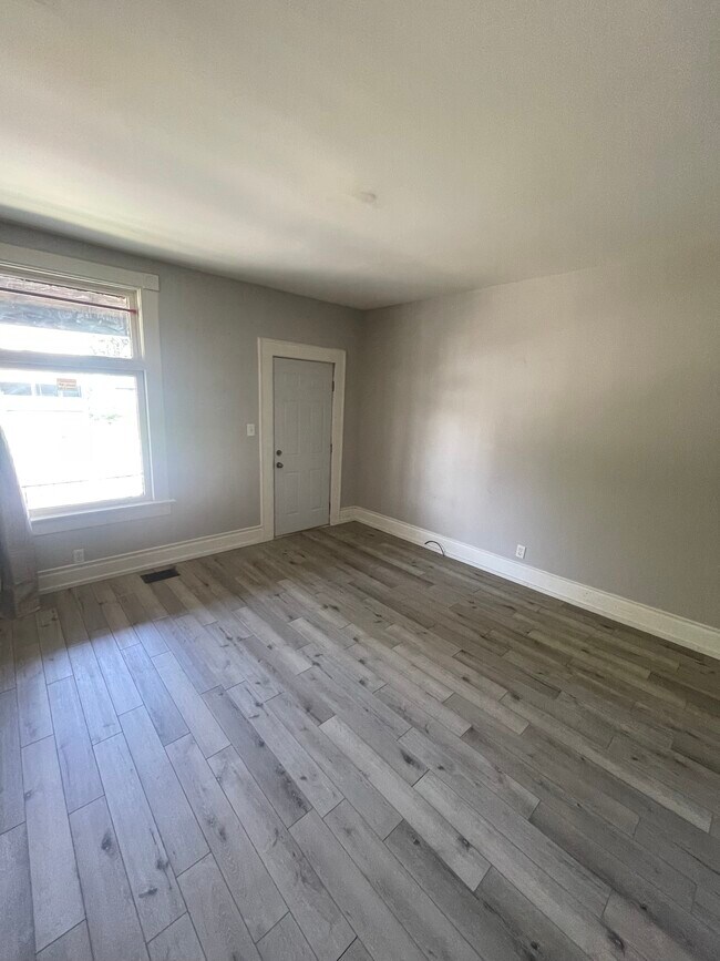 Photo - 497 Frebis Ave