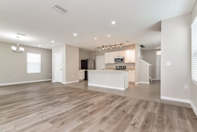 Photo - 10508 Whispering Hammock Dr