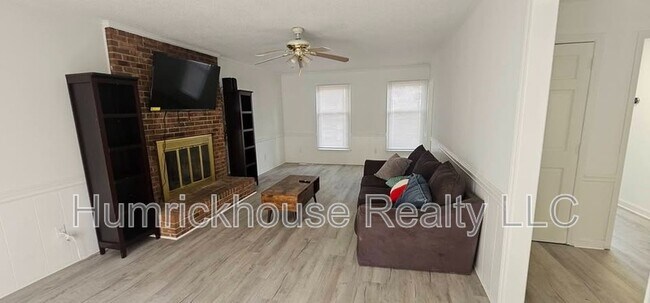 Photo - 438 Blue Rock Dr