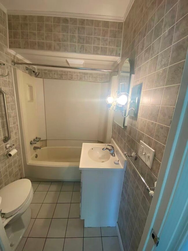 Photo - 3928 Crary Dr