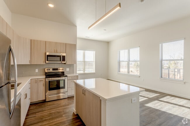 2BR, 2BA - Cupola