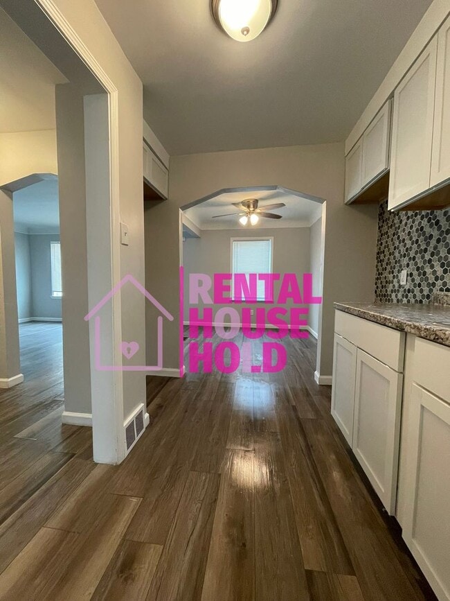 Photo - Security Deposit Slashed in Half just $500...