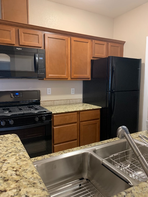 Photo - 6325 Reynolds Dr Unit 101
