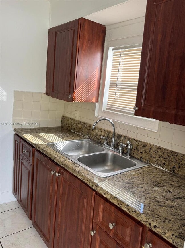 Photo - 3001 NW 25th St