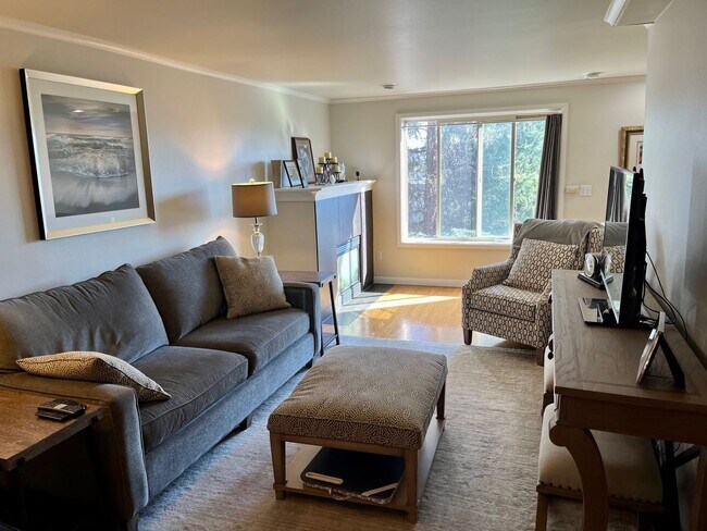 Photo - Queen Anne Townhome