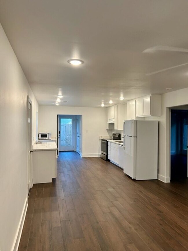 Photo - 1018 W 25th Ave