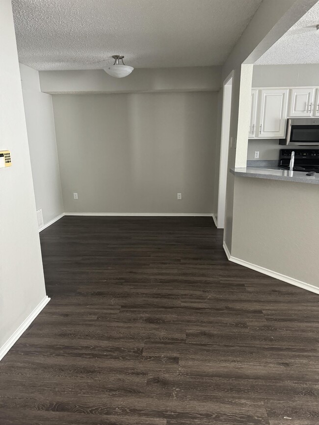 Building Photo - 5952 Westcreek Dr Rental