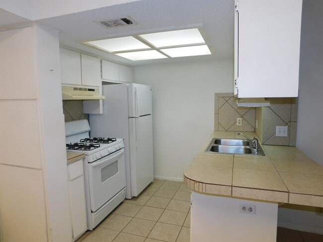 Photo - 8208 Hood Cir