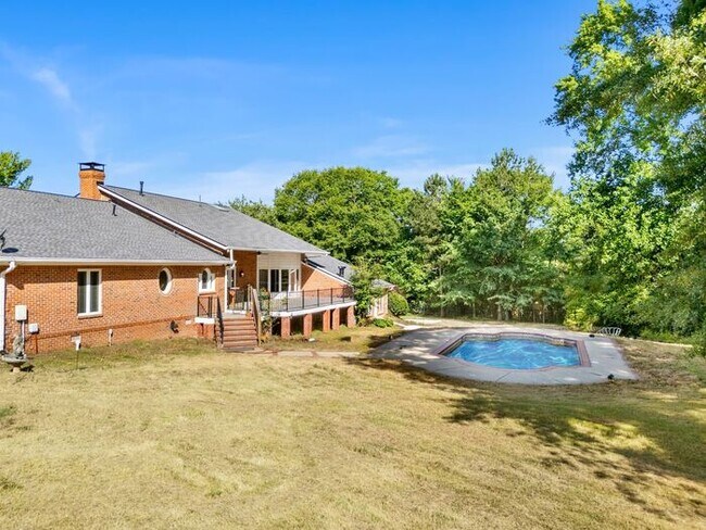 5459 Center Hill Church Rd