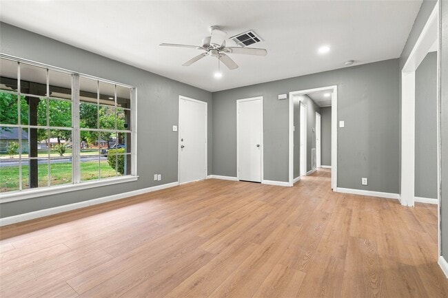 Photo - 2906 Newcastle Dr
