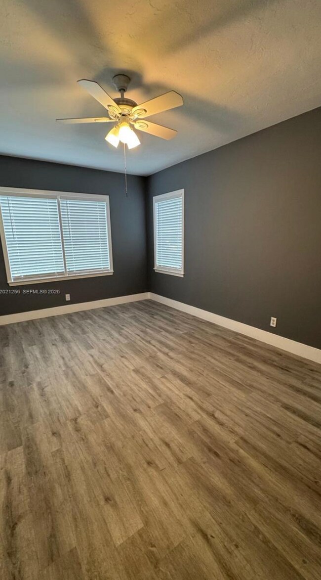 820 SE 12th Ct Unidad 1