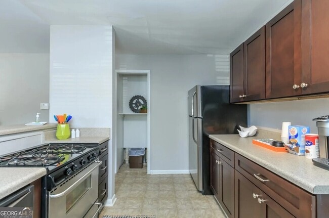Photo - 1900 Rosemont Pkwy Unit 502