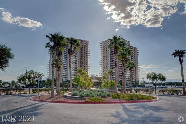 Building Photo - 8255 S Las Vegas Blvd Rental