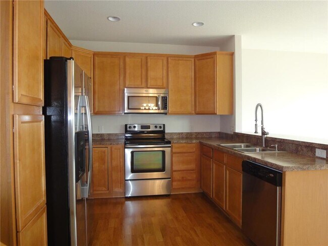 Photo - 11846 Emery Village Dr N