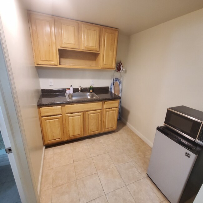 Photo - 524 Timpson Pl