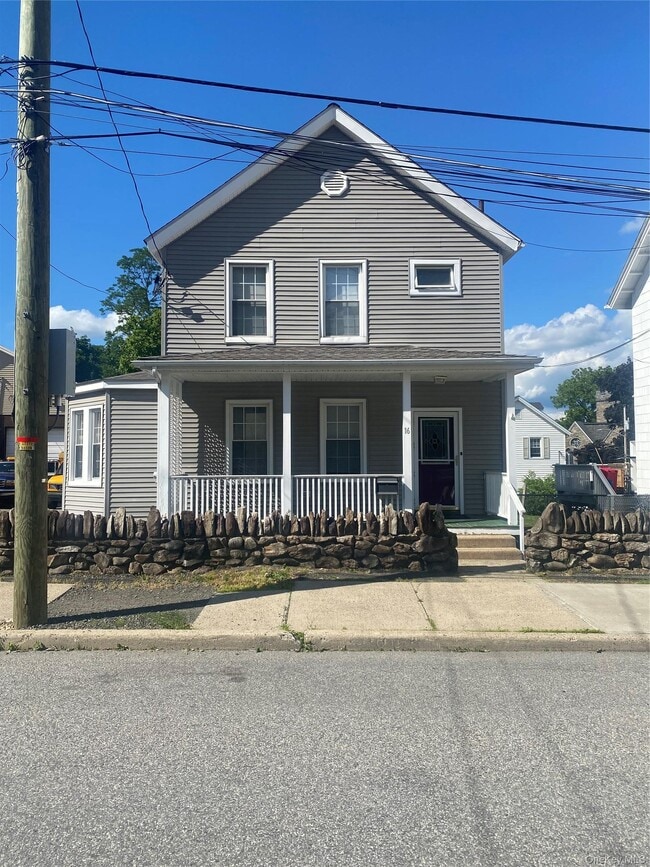 Building Photo - 16 Cozzens Ave