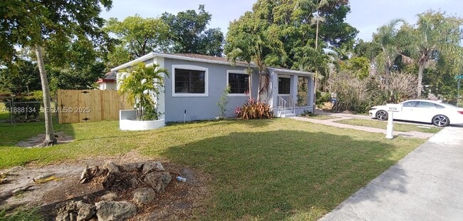 Photo - 5770 SW 62nd Terrace