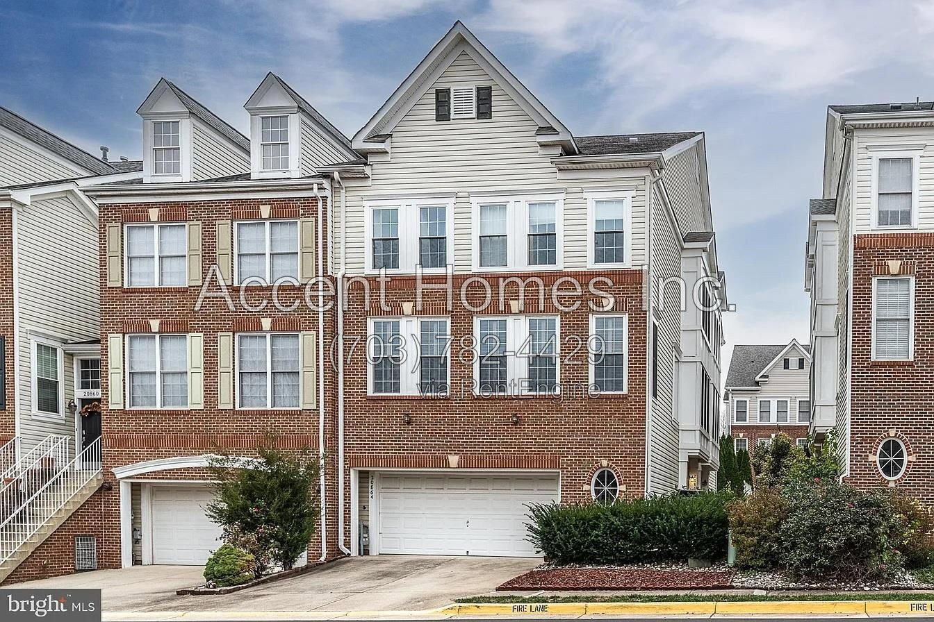 Photo - 20864 Pitt Terrace