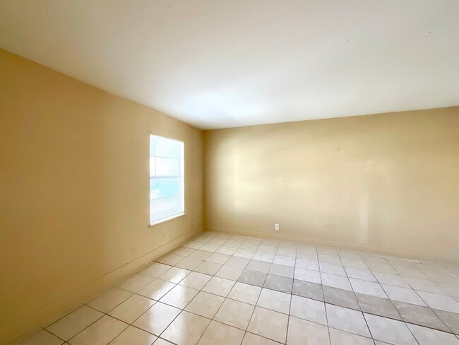 7042 Glen Mist