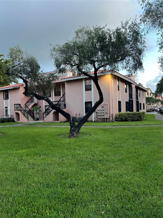 Building Photo - 9810 Hammocks Blvd Unit 104 Rental