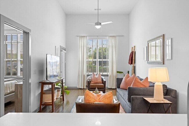 Photo - 1638 54th Ave N Unidad 123