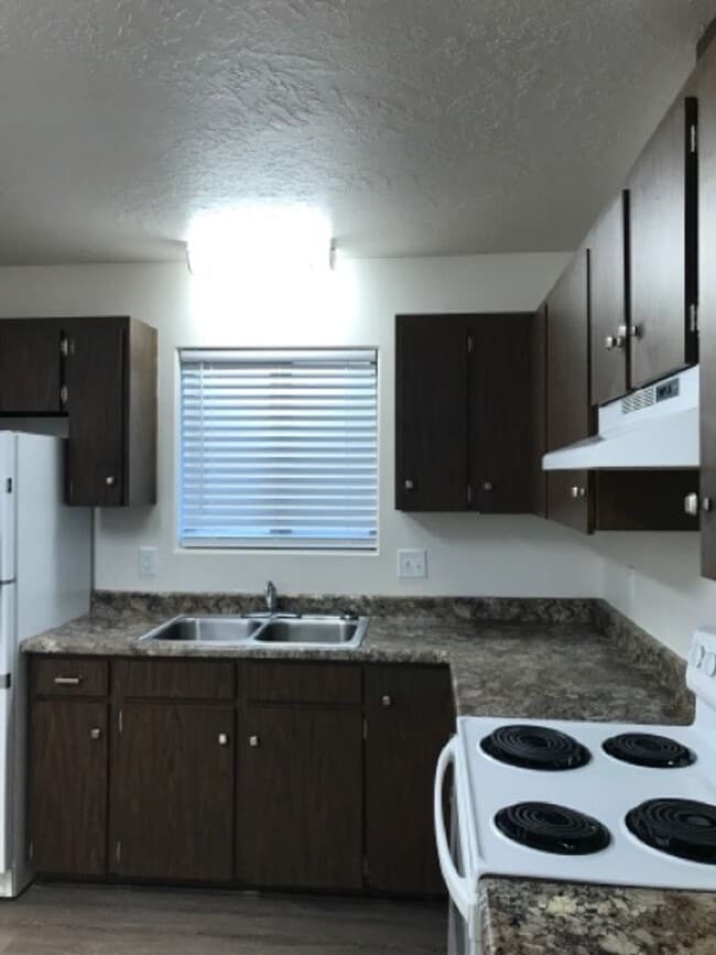 Photo - 276 Filer Ave