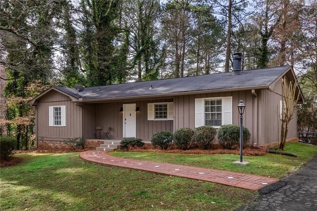 Building Photo - 5090 Heather Rd SE