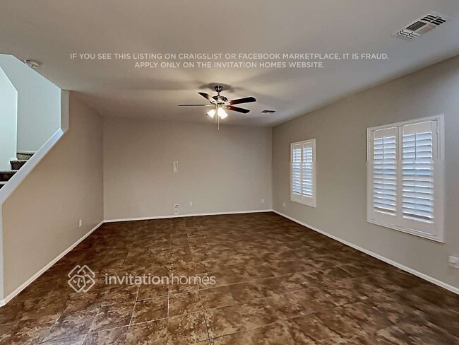 Photo - 952 S Hawk Ln