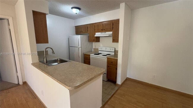 Photo - 10480 NW 8th St Unit 201