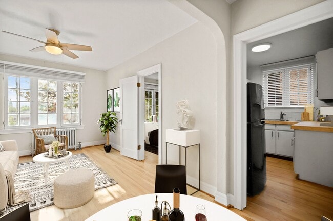 Building Photo - 291 S Pearl Rental