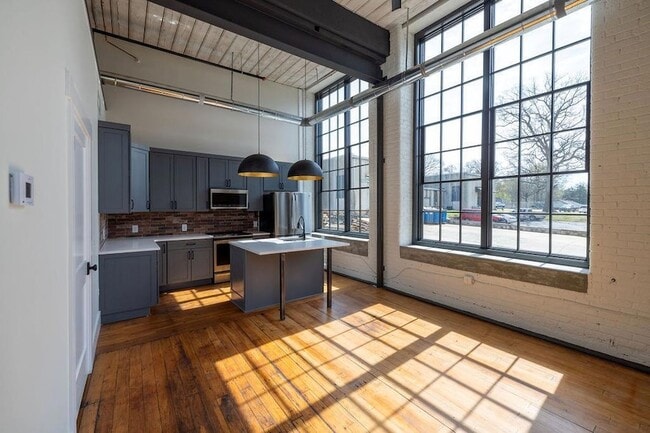 Photo - 200 Barrett St Unit 322