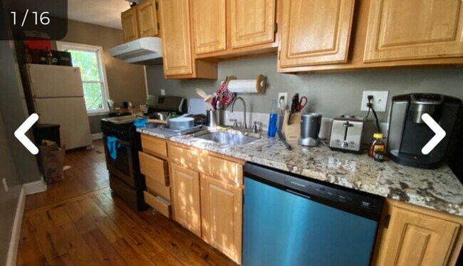 Photo - 6 bed Townhouse available 9/1