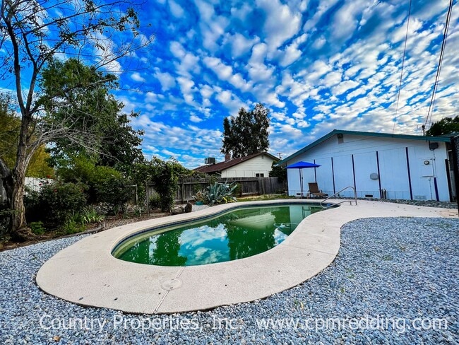 Photo - Spacious 3-Bedroom House with Gated Pool i...
